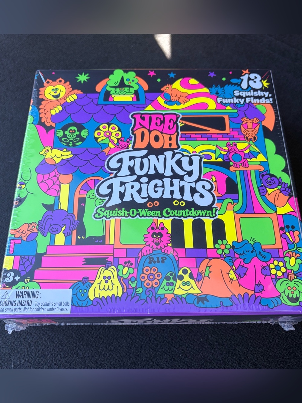 NeeDoh Funky Frights Squish-O-Ween Countdown - Neon Multi